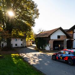 Thierry Neuville, primer líder en República Checa