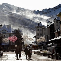 Récords extremos 2025: frío en Sierra Nevada, viento en Picos de Europa, nubes en Llanes
