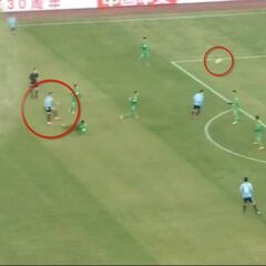 Yannick Carrasco lo pasa mal en China en sus primeros duelos