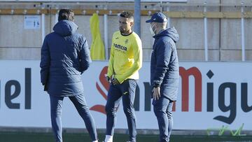 31/12/20 ENTRENAMIENTO DEL  VILLARREAL CF
 COQUELIN CON UNAI EMERY Y EL MEDICO DEL CLUB