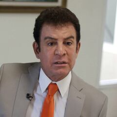 Salvador Nasralla, polémico narrador de fútbol, cerca de ser presidente de Honduras