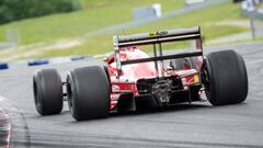 Vettel, pilotando el Ferrari 87/88C en Spielberg.