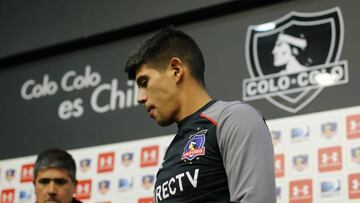 Santiago 22 de junio 2017
El jugador de Colo Colo Esteban Pavez, da conferencia de prensa por la detencin ocurrida en la madrugada.
Javier Torres/Photosport