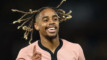 Paris Saint-Germain's French forward #29 Bradley Barcola celebrates after scoring a goal during the French L1 football match between Paris Saint-Germain (PSG) and Stade Rennais FC at The Parc des Princes Stadium in Paris on September 27, 2024. (Photo by FRANCK FIFE / AFP)