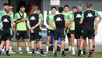 El grupo b&eacute;tico, en un entrenamiento. 