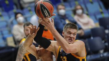 Jonas Jerebko, ante el Panathinaikos.