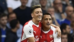 Özil interviene en el futuro de Sánchez en Europa