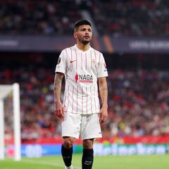 ‘Tecatito’ Corona tuvo discreta actuación con el Sevilla