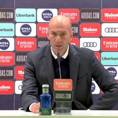 Zidane carga contra el arbitraje: "Estoy muy enfadado. No me sirven las explicaciones"
