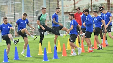 Los leones se entrenan en Lezama esta semana.