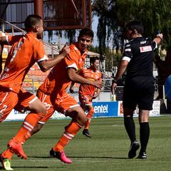Cobreloa sigue al alza con victoria sobre Santiago Morning