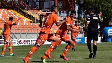 Cobreloa sigue al alza con victoria sobre Santiago Morning