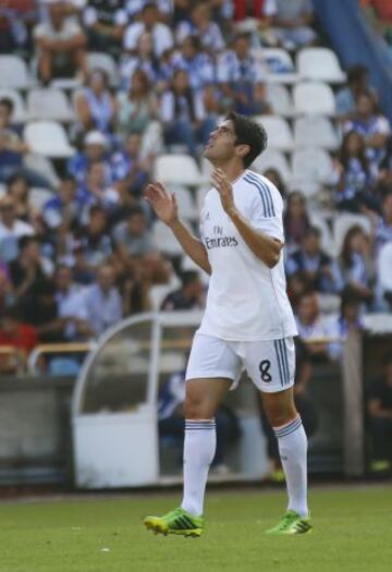 Trofeo Teresa Herrera. Deportivo de la Coruña - Real Madrid. 0-1. Kaká celebra el primer gol rezando.