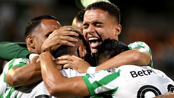 Atlético Nacional golea y está cerca de cuartos de final