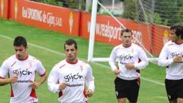 El Sporting corbó cinco euros pro presenciar el entrenamiento de hoy en Mareo, donde jugó un partido ante el filial.