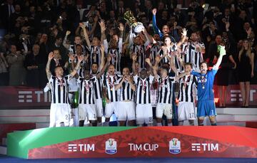 Celebraci車n de la Juventus por la consecuci車n de la Copa de Italia ante el Mil芍n.