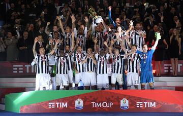 Celebración de la Juventus por la consecución de la Copa de Italia ante el Milán. 