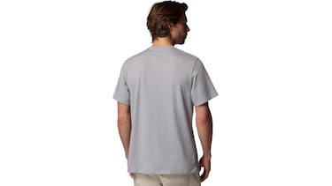 Esta camiseta de Columbia que cuesta menos de 19 euros es ideal para renovar tu armario en primavera