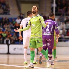 El Palma hace los deberes para estar en cuartos de Champions