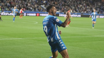 Quiles, celebrando el gol que decidió el partido.