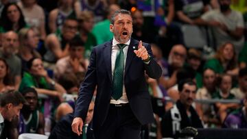 Ibon Navaro, durante el segundo partido de la semifinal ACB 2023-24 entre Unicaja y UCAM Murcia.