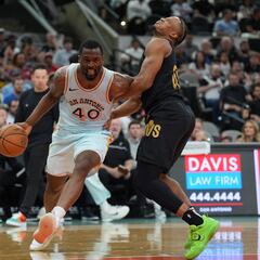 Un minuto de Barnes para ser ángel y demonio de los Spurs