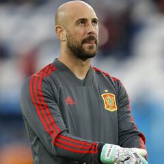 Reina: "Quiero ser entrenador, no rechazaría al Barça o al Madrid"