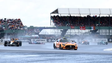 Formula One F1 - British Grand Prix - Silverstone Circuit, Silverstone, Britain - July 6, 2025 General view of McLaren's Oscar Piastri behind the safety car REUTERS/Andrew Boyers