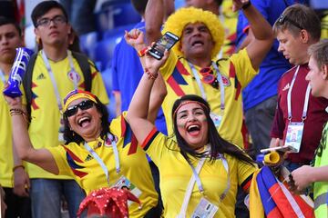 Desde el estadio Samara Arena, los aficionados colombianos vitorean a su selección.