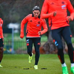 Lorenzo pide a Racing liberar anticipadamente a Juanfer