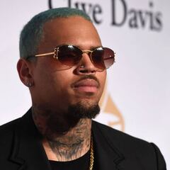 Chris Brown goes off on Instagram after Grammys loss