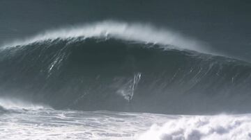 Red Bull Big Wave Awards - Finalista en la categor¨ªa cbdMD XXL Biggest Wave.