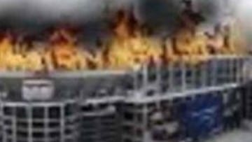 Los madridistas estallan Mestalla