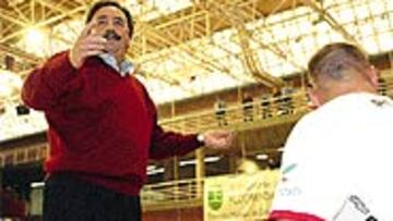 <b>ESPERANZADO</B>. Juan de Dios Román tiene a su equipo en un momento dulce de cara a la Supercopa.