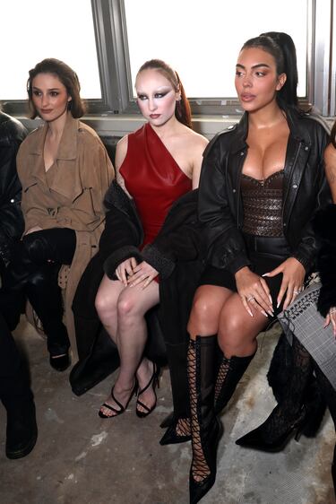 Banks, Chappell Roan y  Georgina Rodríguez en el desfile de Ludovic de Saint Sernin Womenswear.