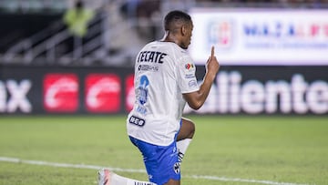 De rebote, pero Anthony Martial por fin brilla en la Liga MX