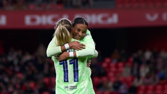 Vicky hace de heredera de Alexia en La Catedral