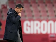 GIRONA, 16/02/2026.- El entrenador del Girona, Míchel, antes del partido de LaLiga entre Girona FC y FC Barcelona celebrado este lunes en el estadio municipal de Montilivi, en Girona. EFE/ David Borrat