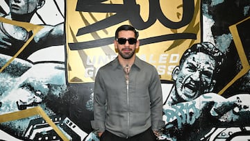 Ilia Topuria en el mural de la UFC 300 en el T-Mobile Arena en Las Vegas, Nevada.