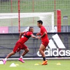 Sammer: "Hay que discutir
lo que pasó con Arturo Vidal"