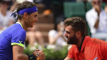 Nadal revienta a Paire en su primer paso hacia la Décima