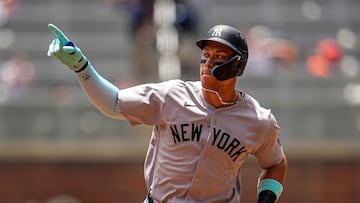 An in-form Judge pulled level with Alex Rodriguez’s Yankees home-run haul as New York beat the Atlanta Braves on Sunday.