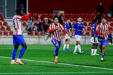 Iker Luque y Arnau van muy en serio