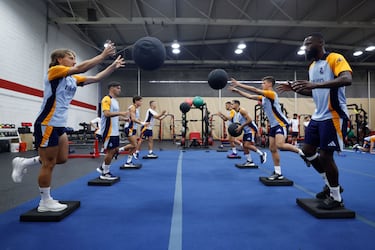 La gira del Madrid empieza con Pintus y Davide al mando