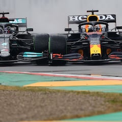 Golazo de Red Bull a Mercedes