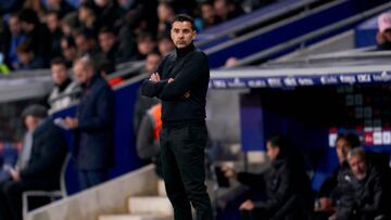 BARCELONA, SPAIN - JANUARY 07: Head coach Michel Sanchez of Girona FC looks on during the LaLiga Santander match between RCD Espanyol and Girona FC at RCDE Stadium on January 07, 2022 in Barcelona, Spain. (Photo by Pedro Salado/Quality Sport Images/Getty Images)