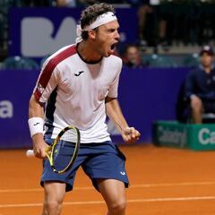 Cecchinato y Pella ganan a Carballés y Munar: a semifinales