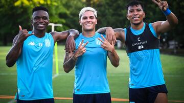 Johan Carbonero, Juan Fernando Quintero y Roger Martínez, los colombianos en Racing para la temporada 2024.