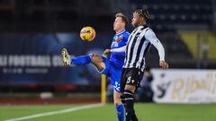 06 December 2021, Italy, Empoli: Empoli&#039;s Nicolas Haas (L) and Udinese&#039;s Destiny Udogie battle for the ball during the Italian Serie A soccer match between Empoli FC and Udinese Calcio at Carlo Castellani stadium. Photo: Lisa Guglielmi/LPS via Z