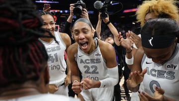 A'ja Wilson celebra junto a sus compañeras el título de la WNBA certificado en Phoenix.